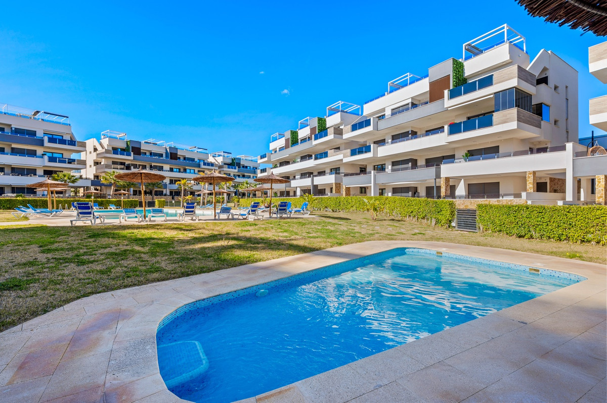 Se vende Apartamento Planta Baja de 3 dormitorios en Costa Blanca, Alicante, España