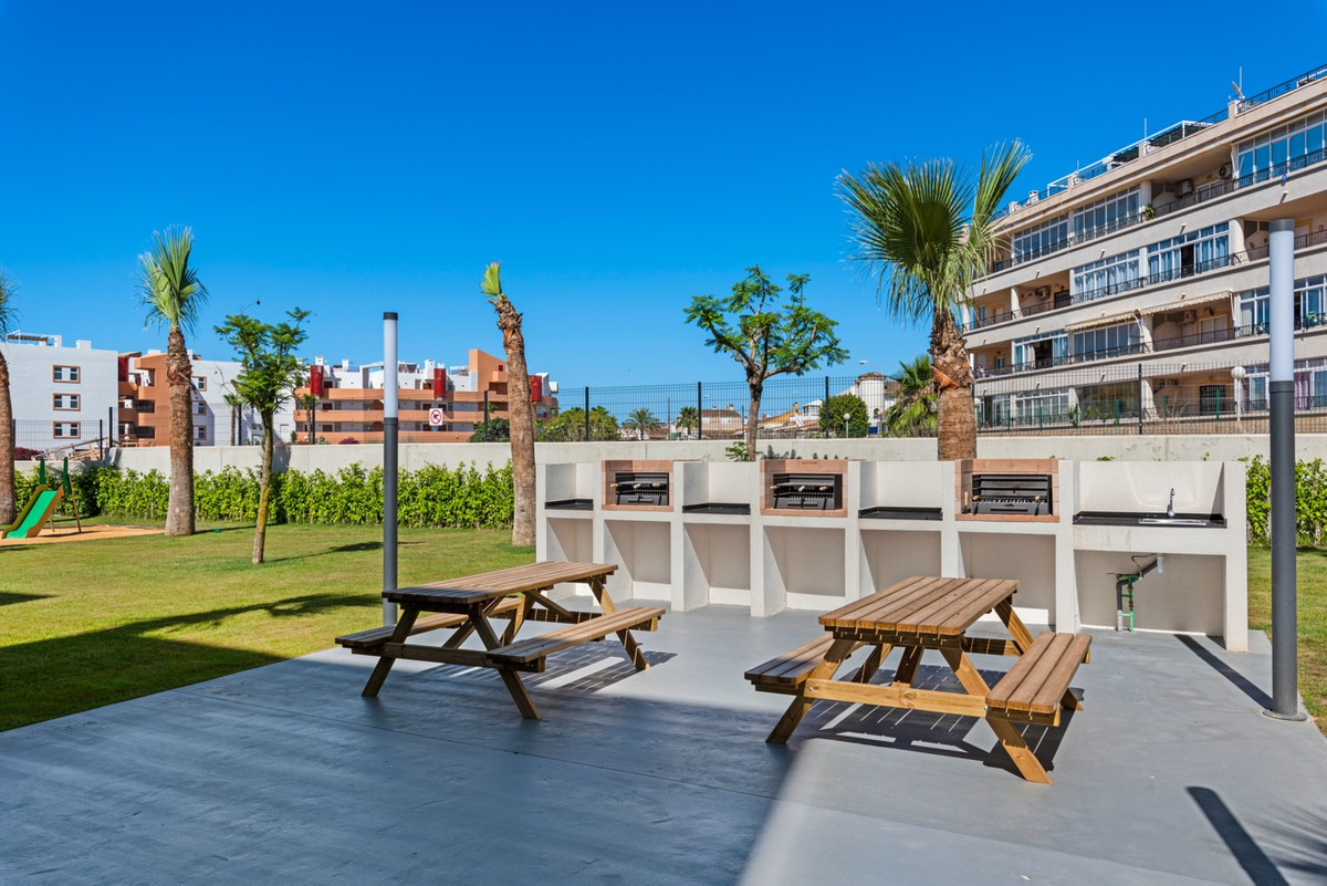 Se vende Apartamento Planta Baja de 3 dormitorios en Costa Blanca, Alicante, España