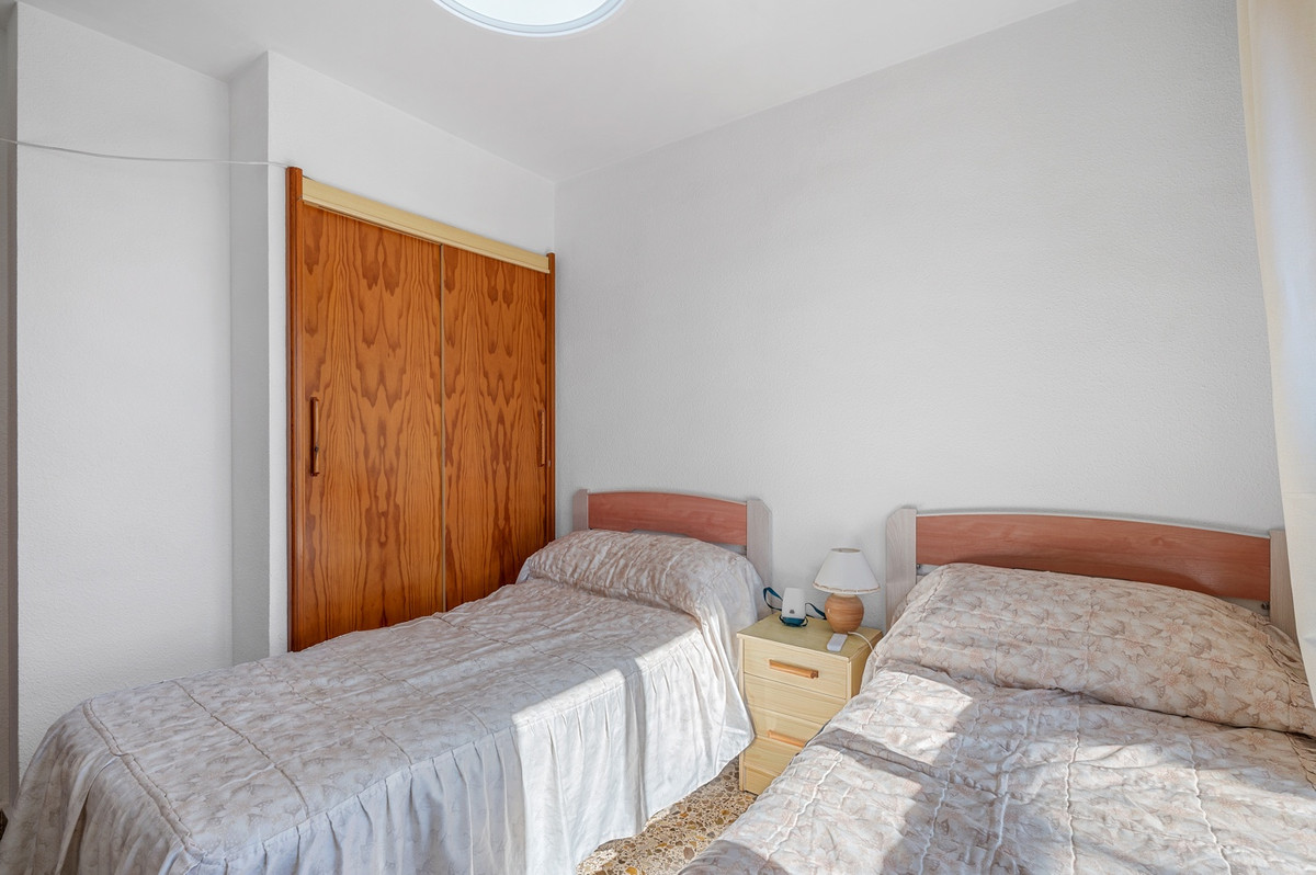 Se vende Apartamento Planta Baja de 3 dormitorios en Costa Blanca, Alicante, España