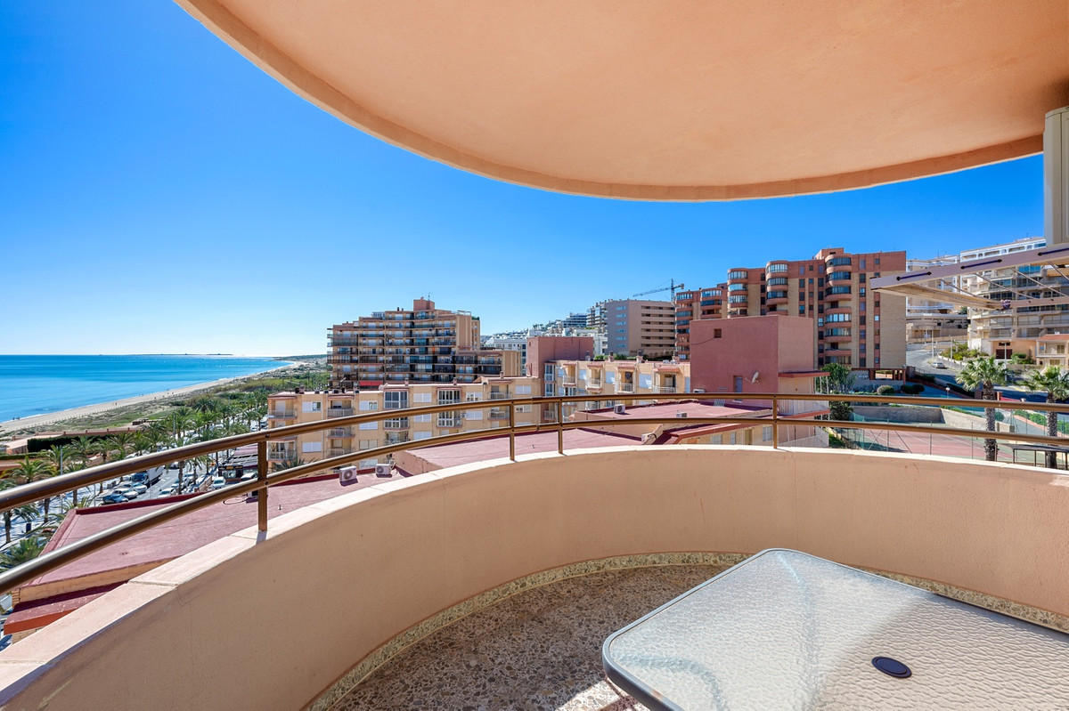 Se vende Apartamento Planta Baja de 3 dormitorios en Costa Blanca, Alicante, España