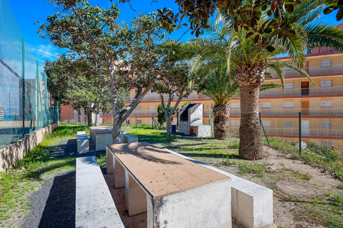 Se vende Apartamento Planta Baja de 3 dormitorios en Costa Blanca, Alicante, España