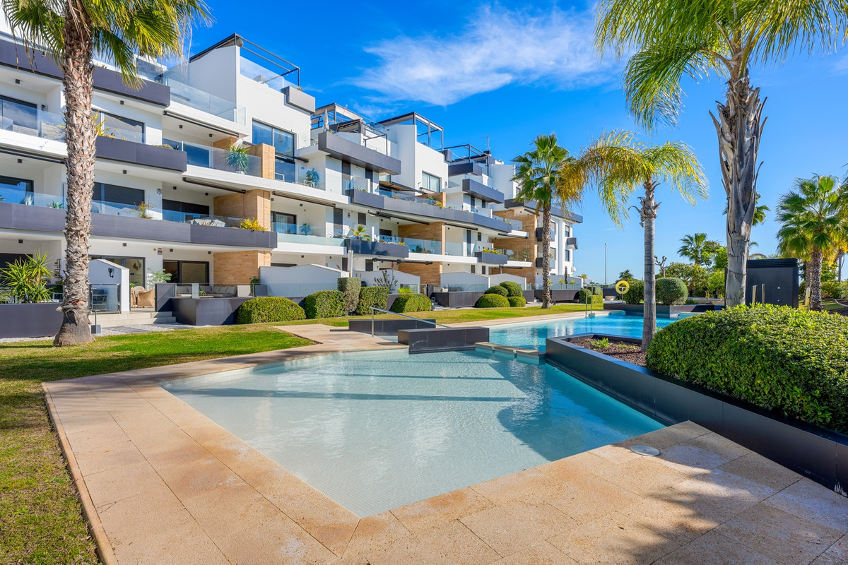 Se vende Ático de 3 dormitorios en Costa Blanca, Alicante, España