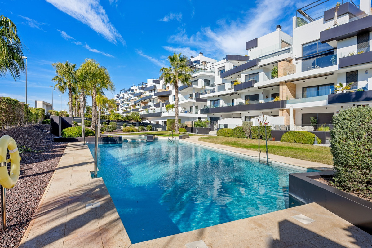 Se vende Ático de 3 dormitorios en Costa Blanca, Alicante, España