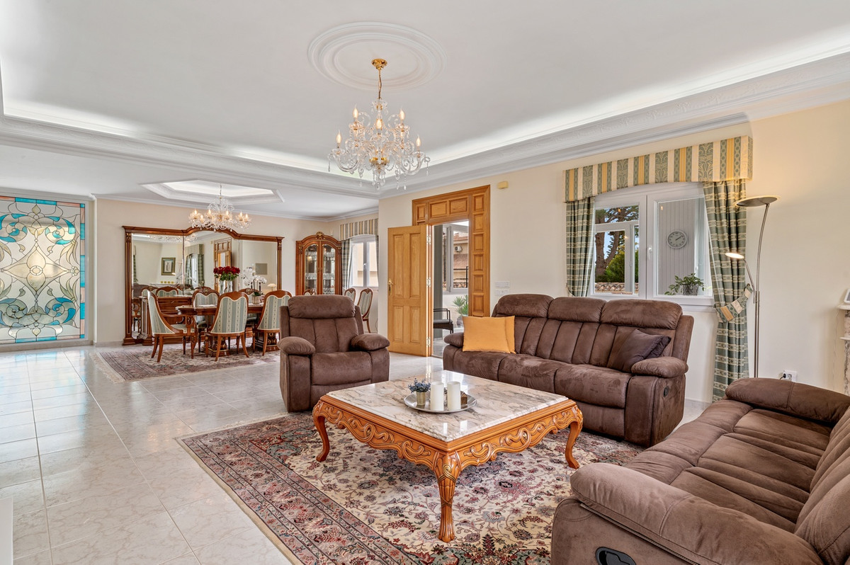 Se vende Villa - Chalet de 4 dormitorios en Costa Blanca, Alicante, España