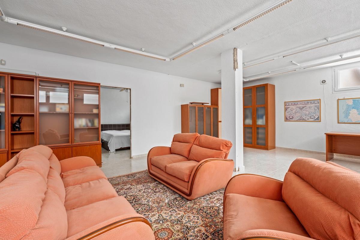 Se vende Villa - Chalet de 4 dormitorios en Costa Blanca, Alicante, España