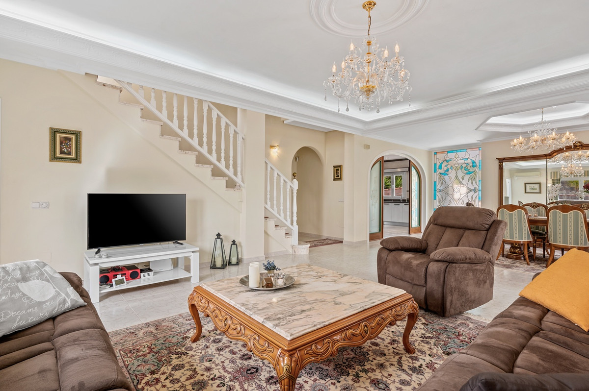 Se vende Villa - Chalet de 4 dormitorios en Costa Blanca, Alicante, España