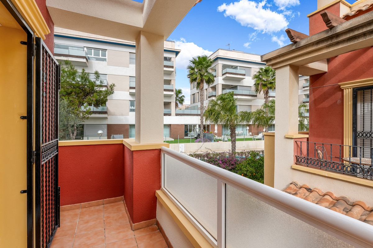 Se vende Adosada de 3 dormitorios en Costa Blanca, Alicante, España