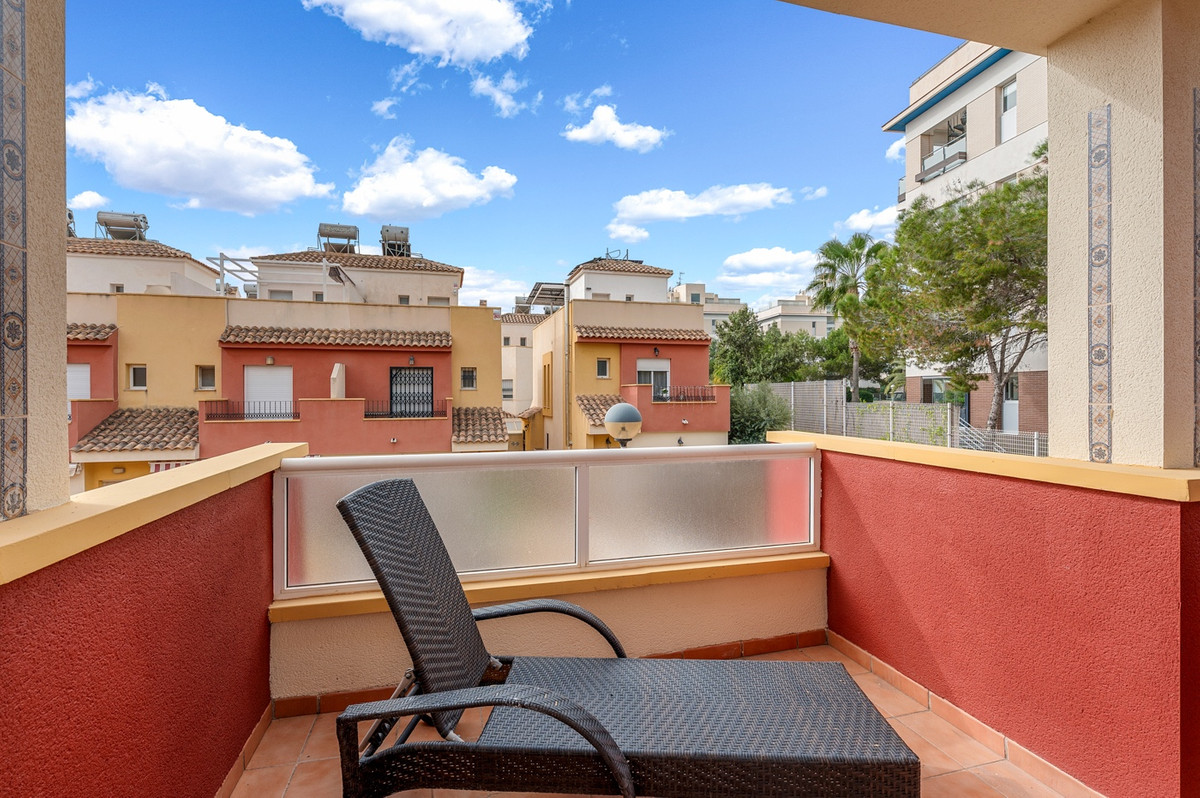 Se vende Adosada de 3 dormitorios en Costa Blanca, Alicante, España