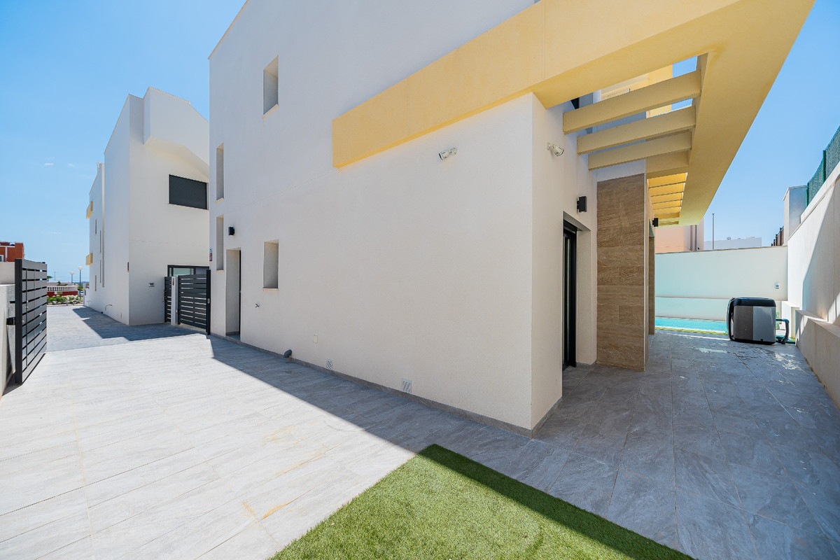 3 Bed Townhouse for sale in Los Montesinos Costa Blanca, Alicante, Spain