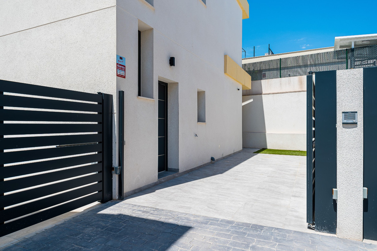 3 Bed Townhouse for sale in Los Montesinos Costa Blanca, Alicante, Spain