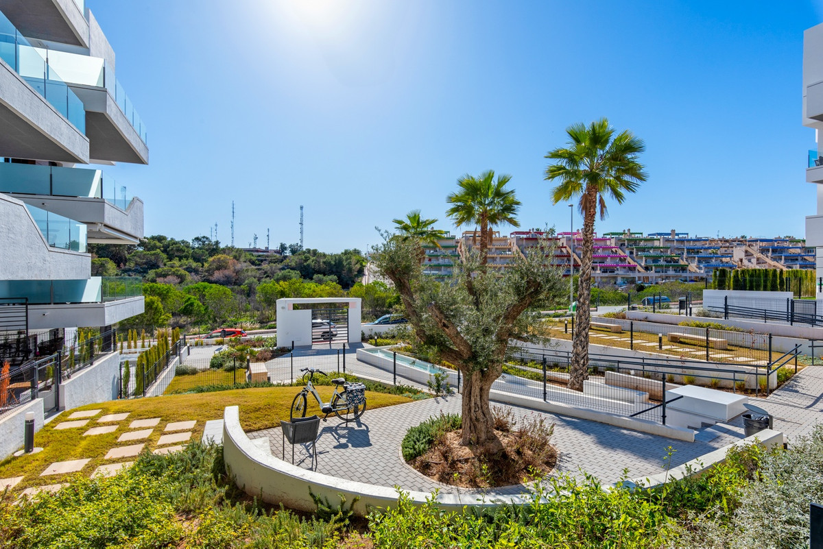 Se vende Apartamento Planta Baja de 2 dormitorios en Costa Blanca, Alicante, España
