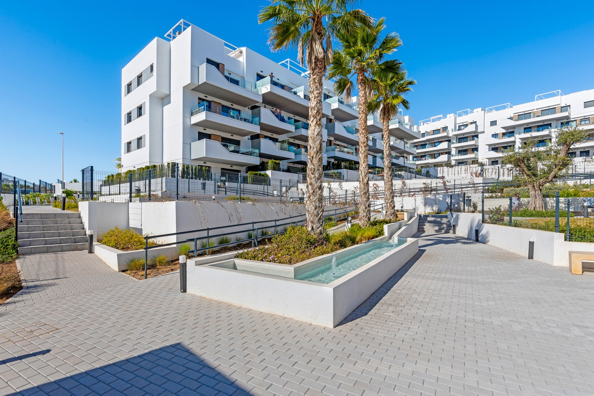 Se vende Apartamento Planta Baja de 2 dormitorios en Costa Blanca, Alicante, España