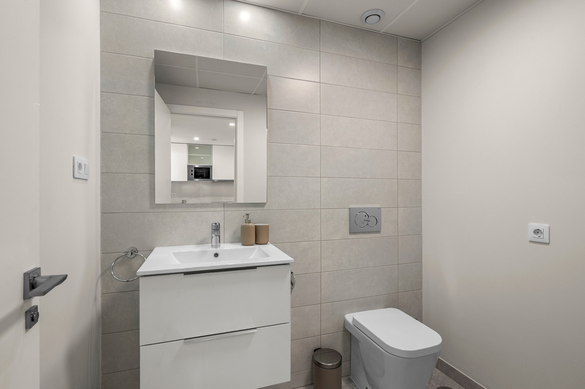 Se vende Apartamento Planta Baja de 2 dormitorios en Costa Blanca, Alicante, España