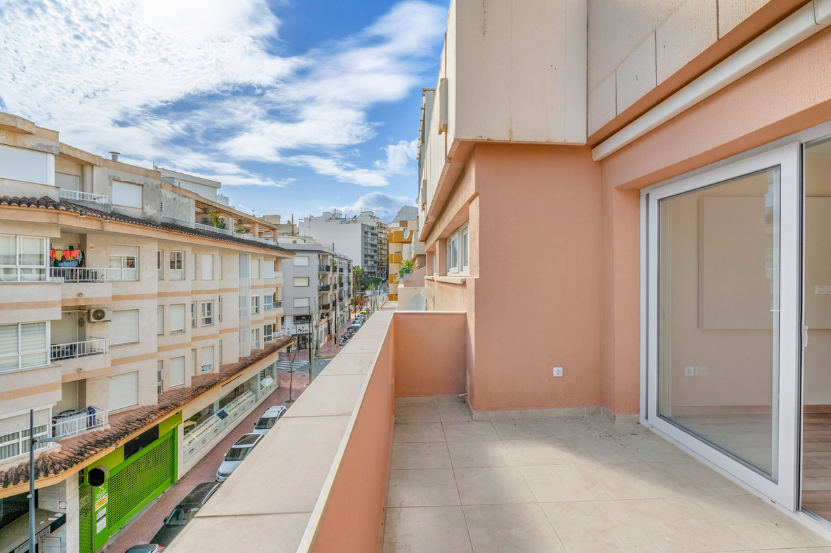 3 Bed Apartment for sale in Calpe Costa Blanca, Alicante, Spain