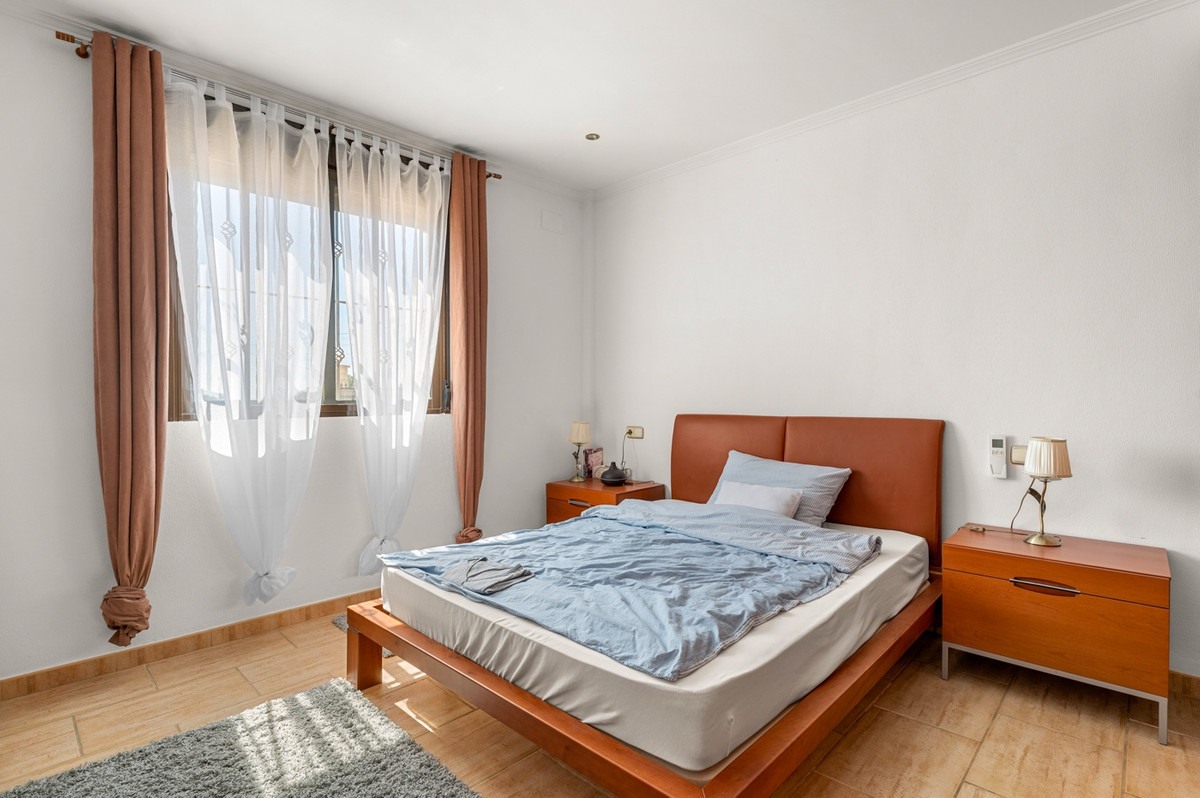 Se vende Finca - Cortijo de 5 dormitorios en Costa Blanca, Alicante, España