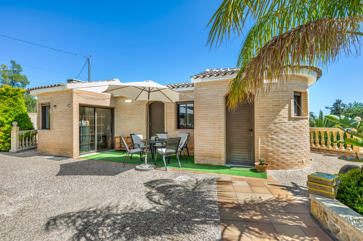 Se vende Finca - Cortijo de 5 dormitorios en Costa Blanca, Alicante, España