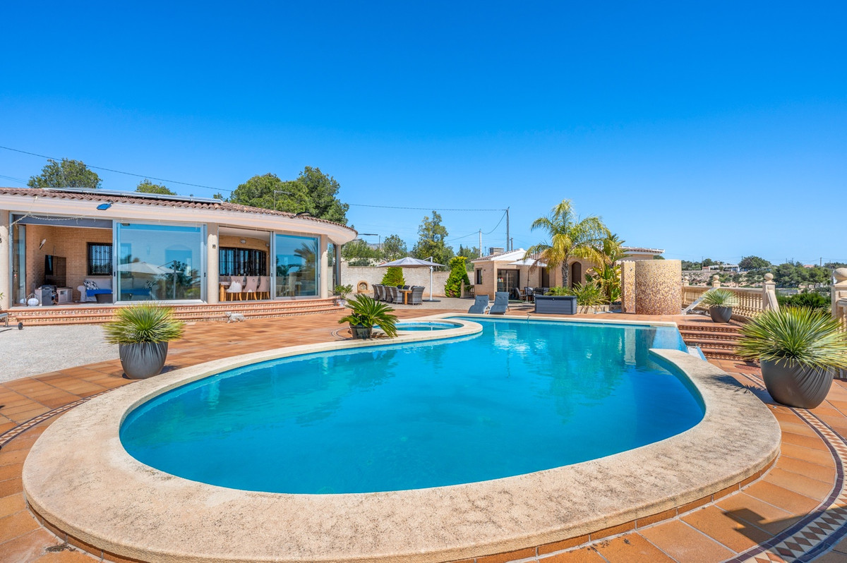 Se vende Finca - Cortijo de 5 dormitorios en Costa Blanca, Alicante, España