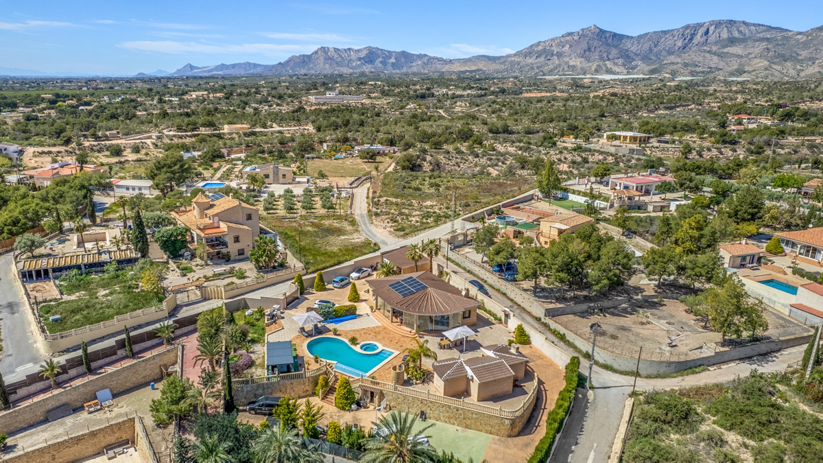 Se vende Finca - Cortijo de 5 dormitorios en Costa Blanca, Alicante, España