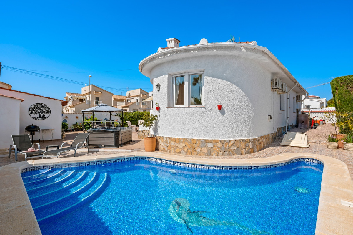 3 Bed Townhouse for sale in Rojales Costa Blanca, Alicante, Spain