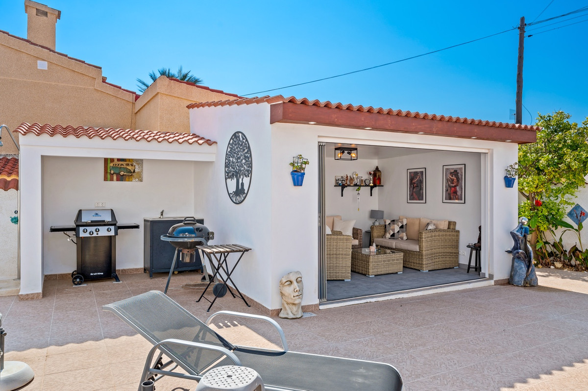 3 Bed Townhouse for sale in Rojales Costa Blanca, Alicante, Spain