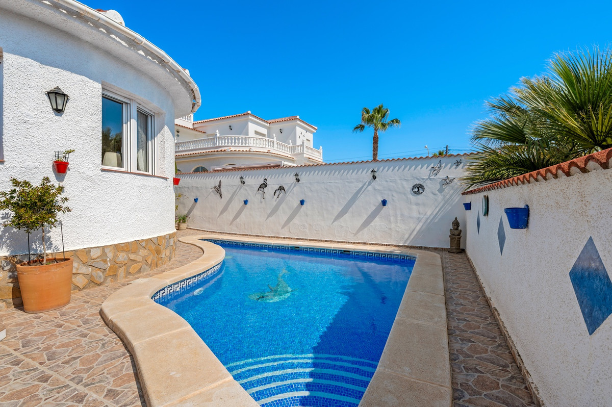 3 Bed Townhouse for sale in Rojales Costa Blanca, Alicante, Spain