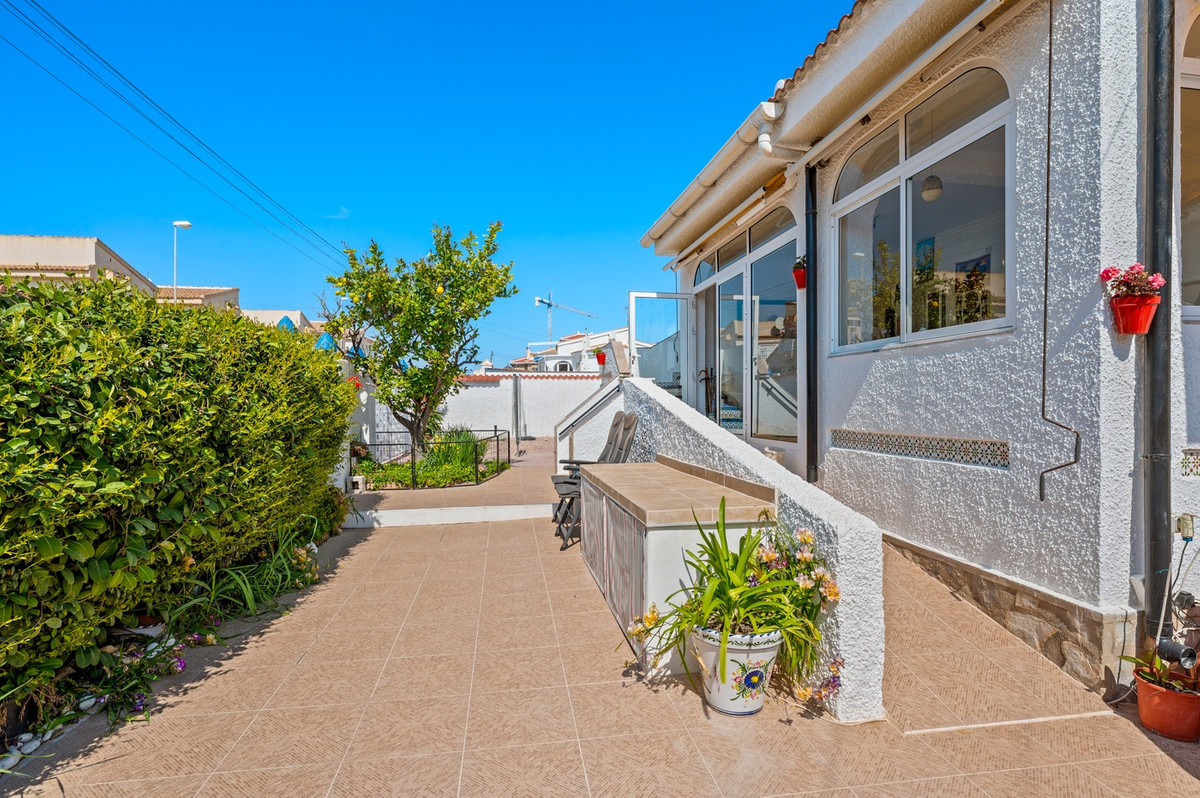 3 Bed Townhouse for sale in Rojales Costa Blanca, Alicante, Spain