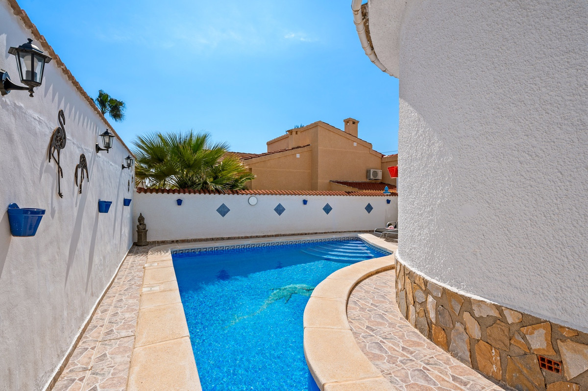 3 Bed Townhouse for sale in Rojales Costa Blanca, Alicante, Spain