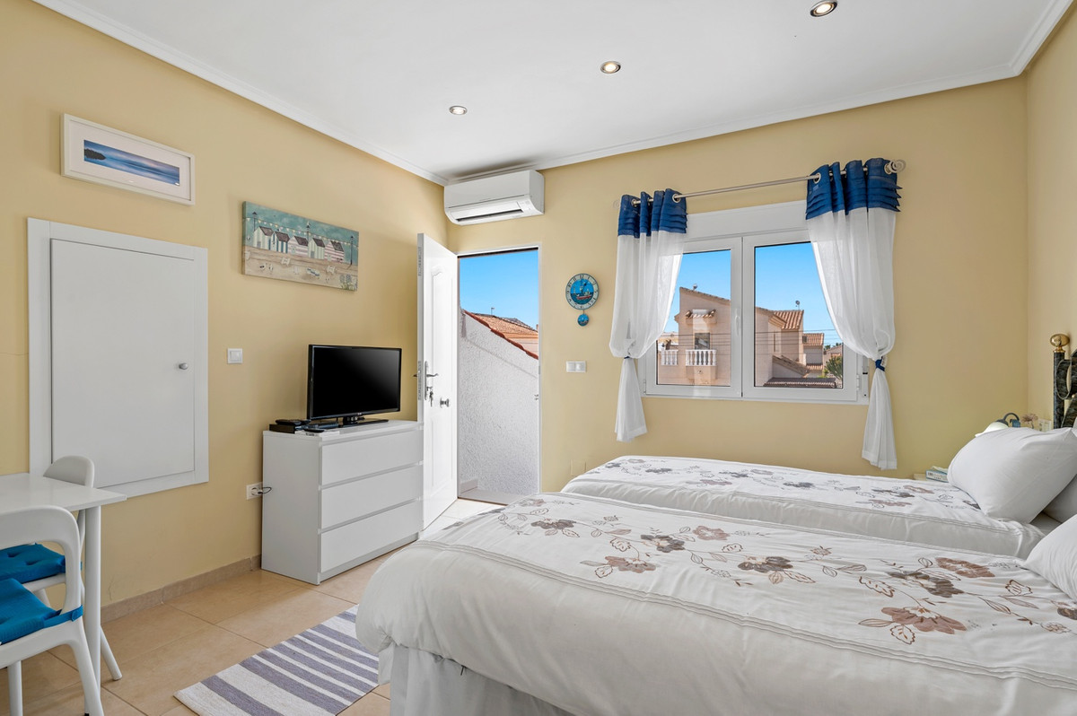 3 Bed Townhouse for sale in Rojales Costa Blanca, Alicante, Spain