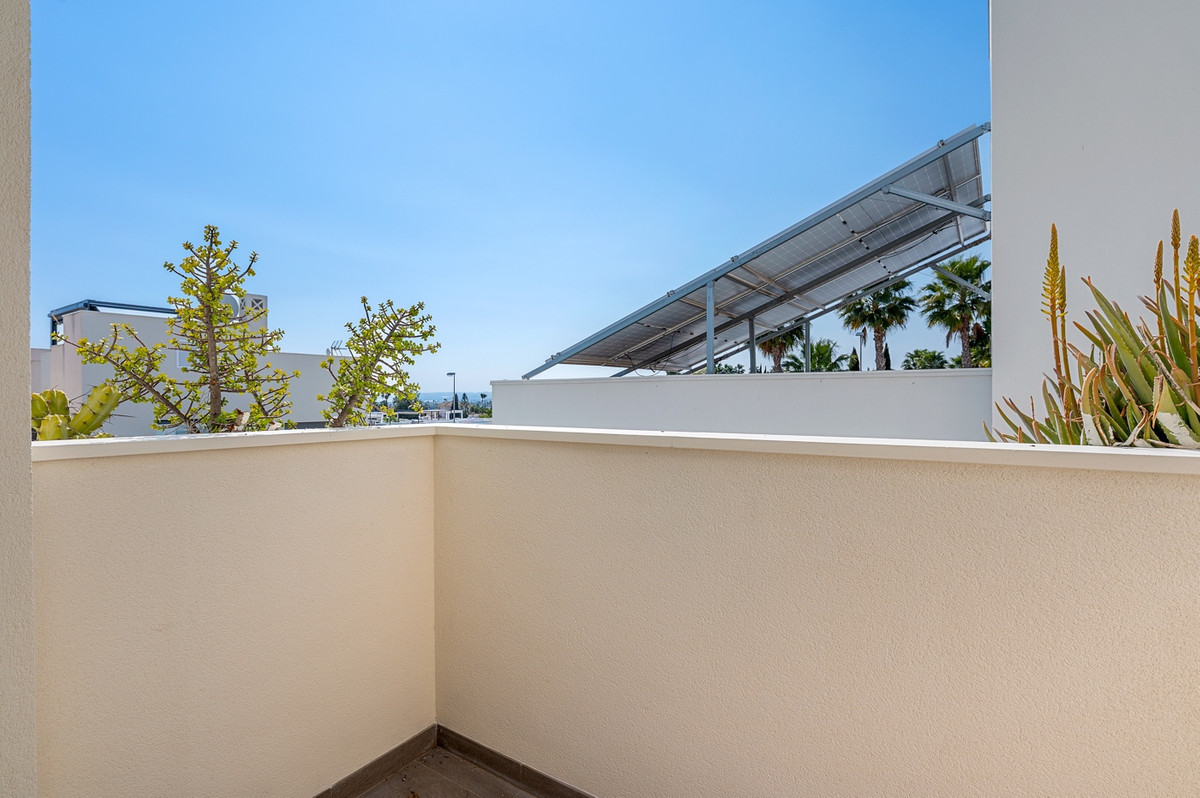 Se vende Villa - Chalet de 2 dormitorios en Costa Blanca, Alicante, España