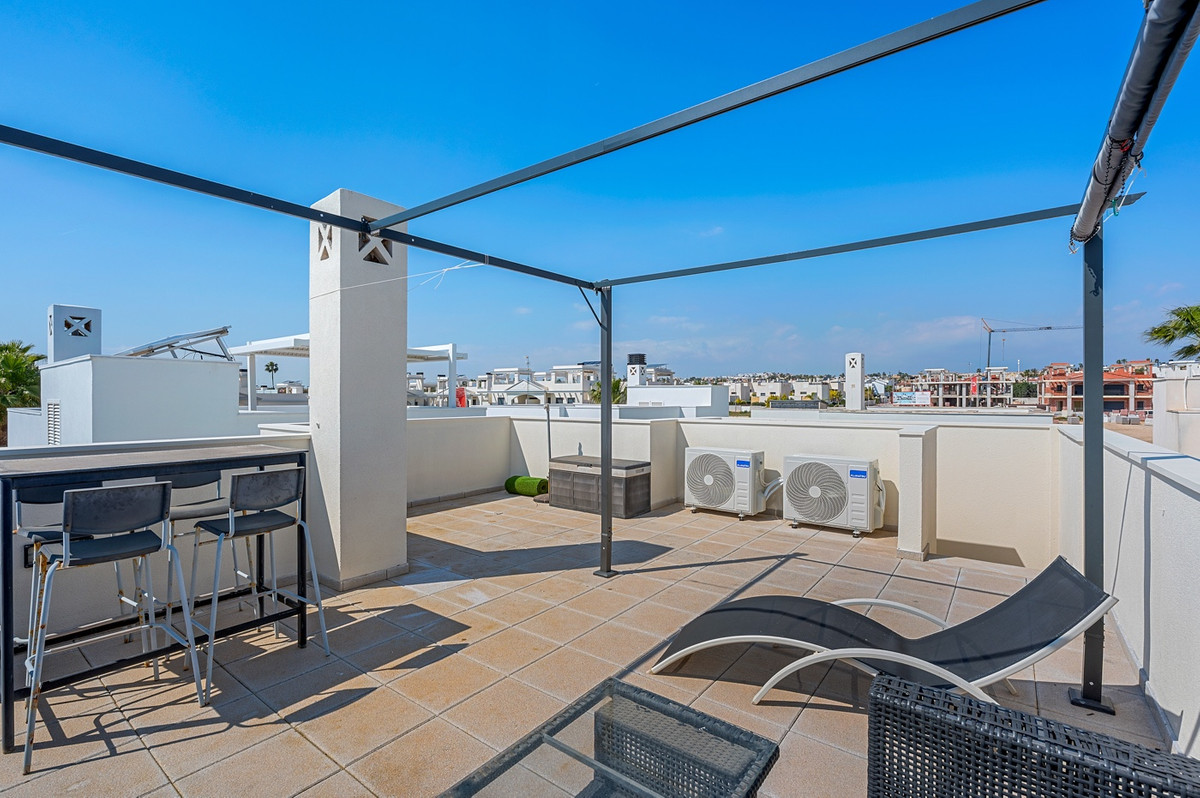 Se vende Villa - Chalet de 2 dormitorios en Costa Blanca, Alicante, España