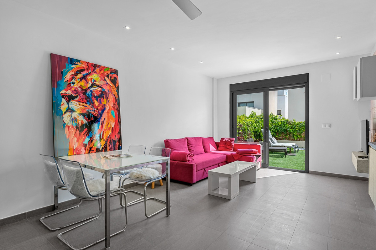 Se vende Villa - Chalet de 2 dormitorios en Costa Blanca, Alicante, España
