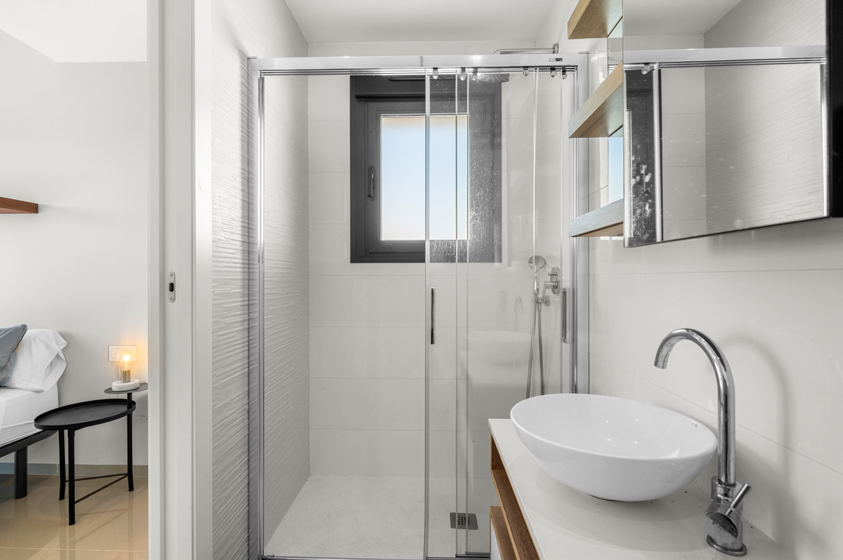 Se vende Villa - Chalet de 3 dormitorios en Costa Blanca, Alicante, España