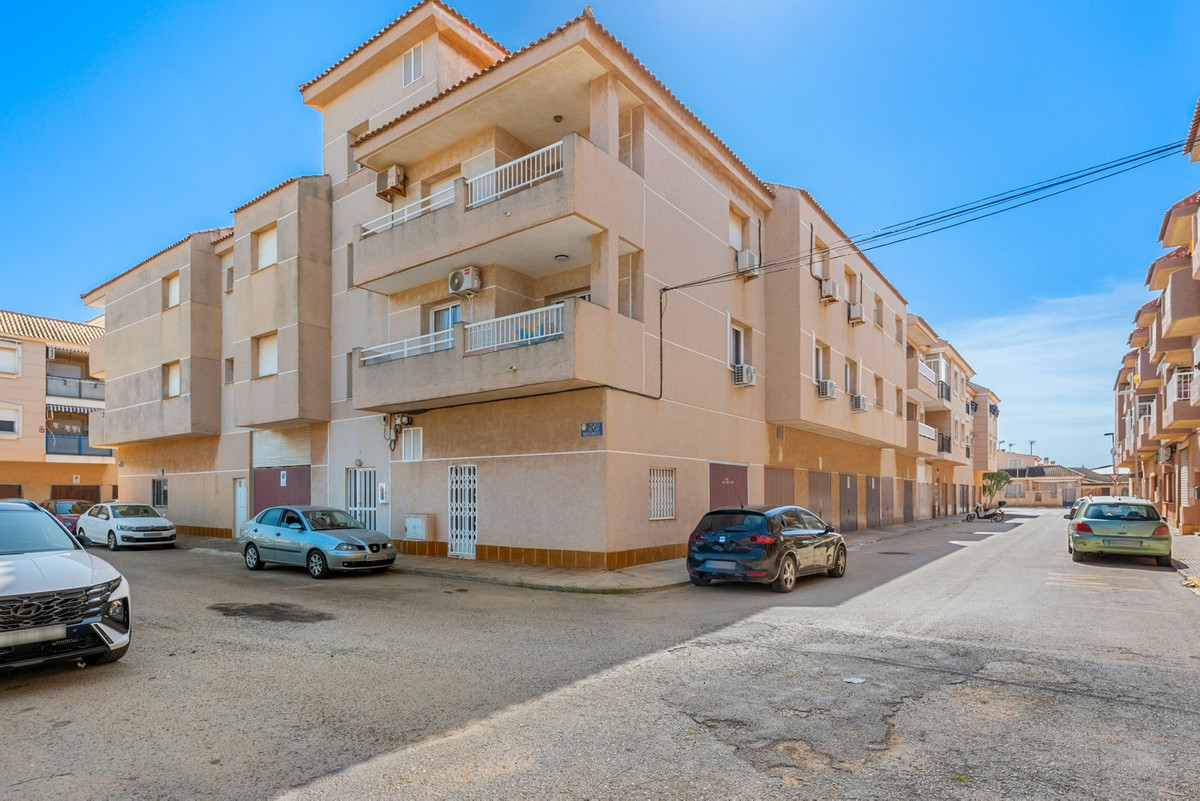 Se vende Apartamento Planta Baja de 3 dormitorios en Costa Calida, Murcia, España