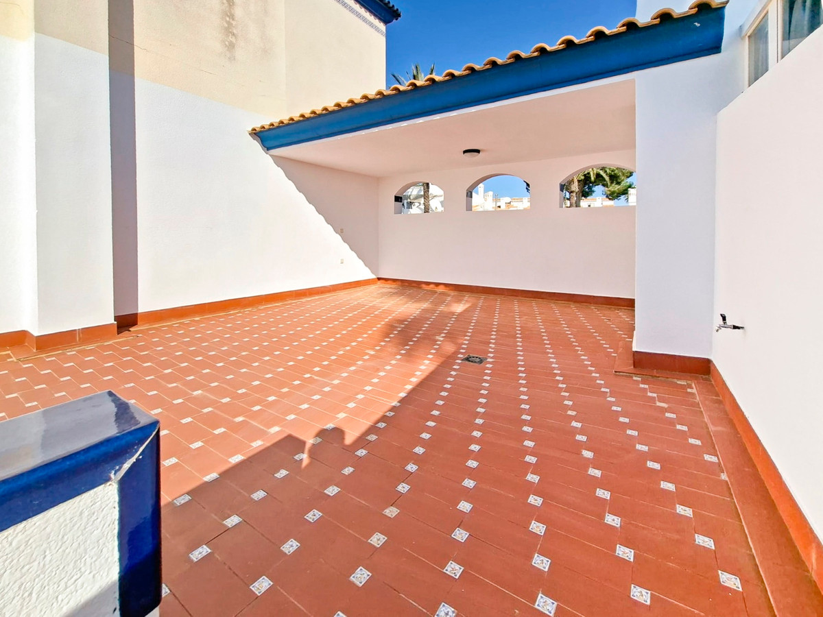 2 Bed Townhouse for sale in Villamartin Costa Blanca, Alicante, Spain