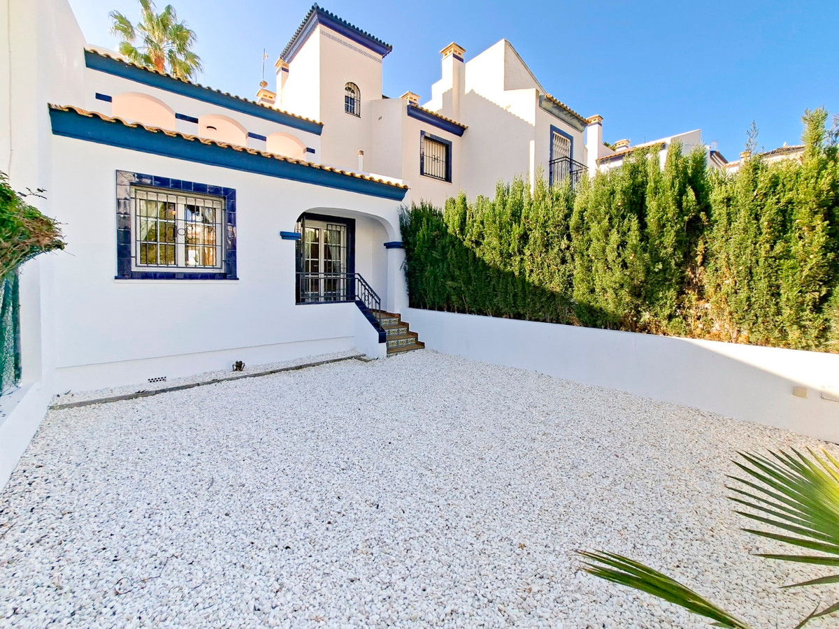 2 Bed Townhouse for sale in Villamartin Costa Blanca, Alicante, Spain
