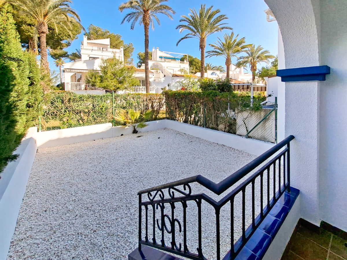 2 Bed Townhouse for sale in Villamartin Costa Blanca, Alicante, Spain