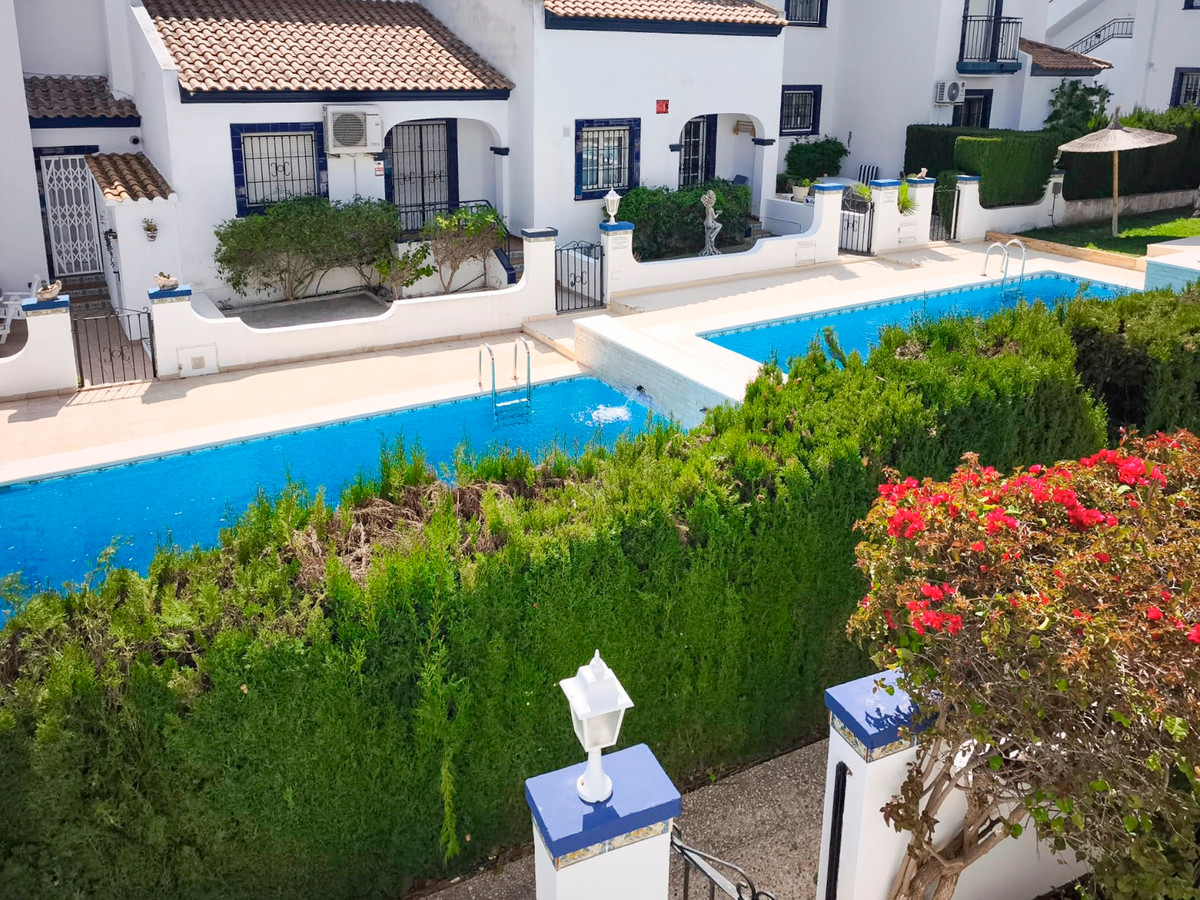 2 Bed Townhouse for sale in Villamartin Costa Blanca, Alicante, Spain