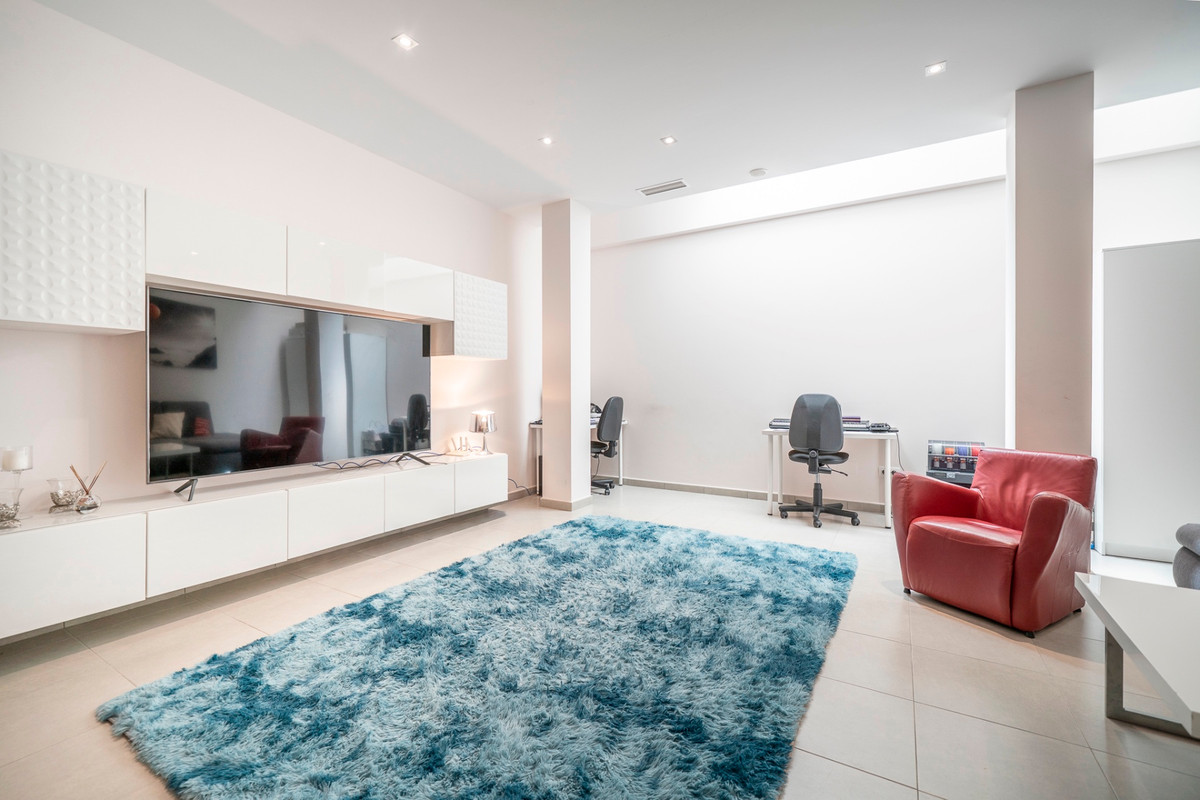 Se vende Villa - Chalet de 5 dormitorios en Costa Blanca, Alicante, España