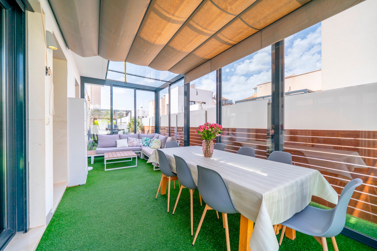 Se vende Villa - Chalet de 5 dormitorios en Costa Blanca, Alicante, España