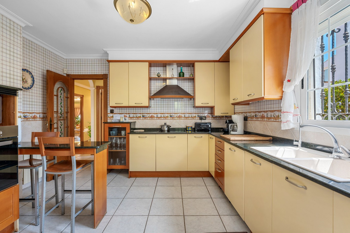6 Bed Townhouse for sale in La Mata Costa Blanca, Alicante, Spain