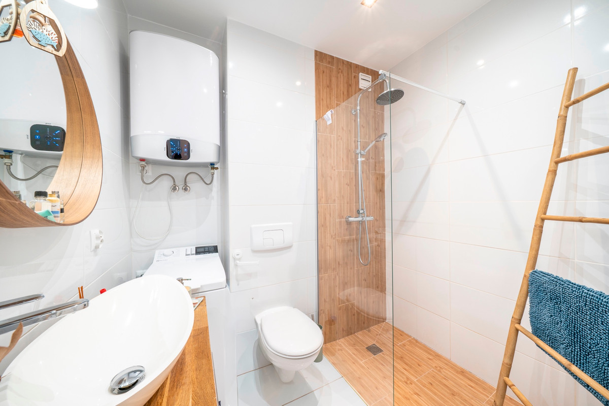 Se vende Apartamento Planta Media de 1 dormitorios en Costa Blanca, Alicante, España