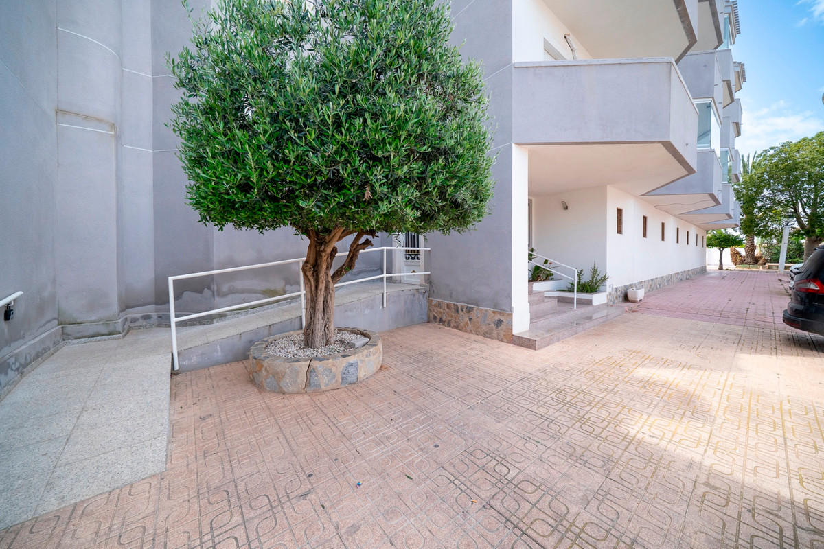 Se vende Apartamento Planta Media de 1 dormitorios en Costa Blanca, Alicante, España