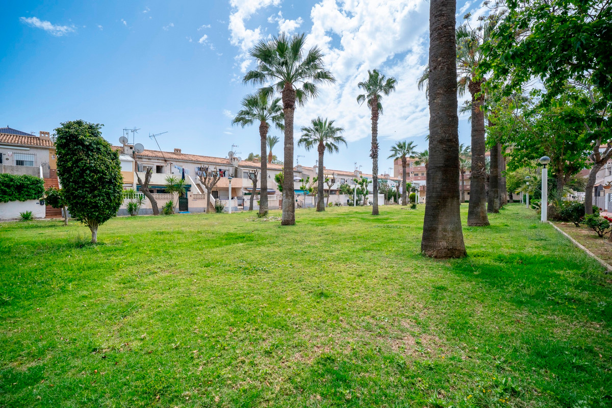 Se vende Apartamento Planta Media de 1 dormitorios en Costa Blanca, Alicante, España