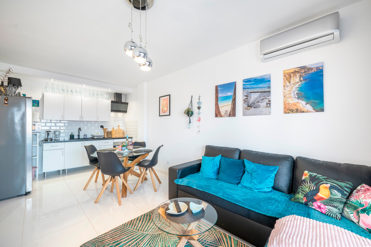 Se vende Apartamento Planta Media de 1 dormitorios en Costa Blanca, Alicante, España