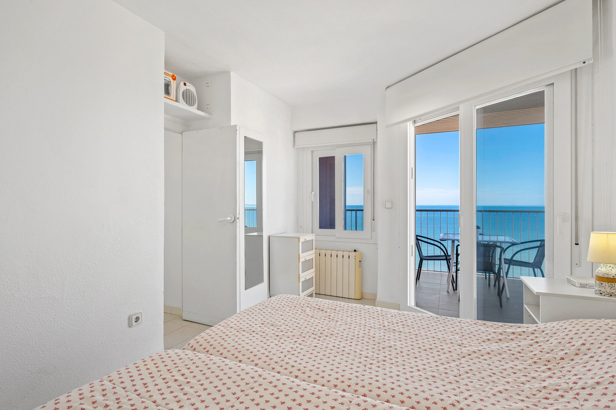 Se vende Apartamento Planta Media de 3 dormitorios en Costa Blanca, Alicante, España