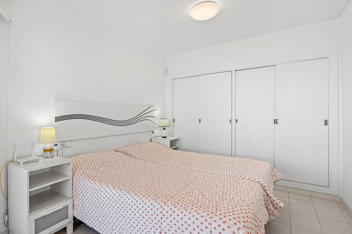 Se vende Apartamento Planta Media de 3 dormitorios en Costa Blanca, Alicante, España