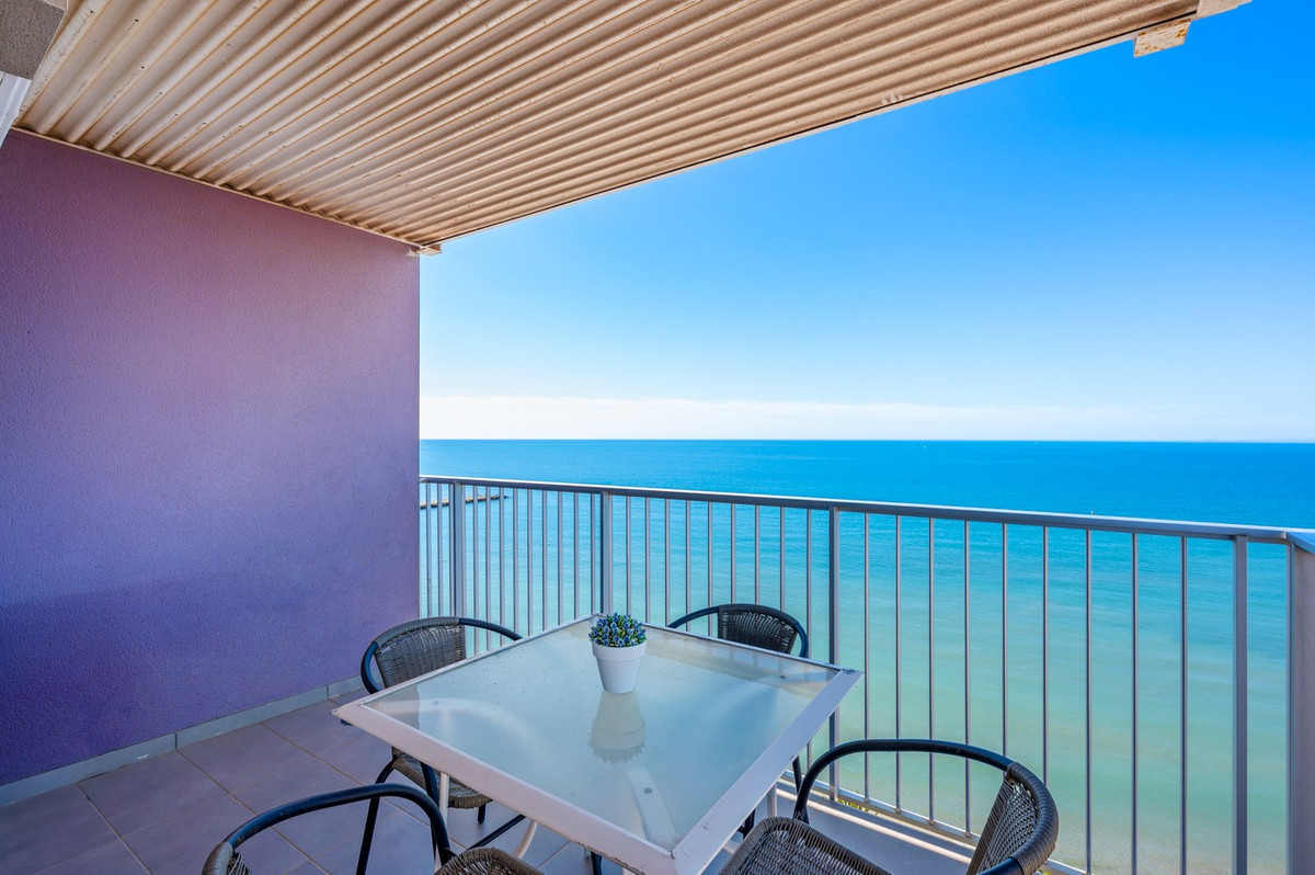 Se vende Apartamento Planta Media de 3 dormitorios en Costa Blanca, Alicante, España