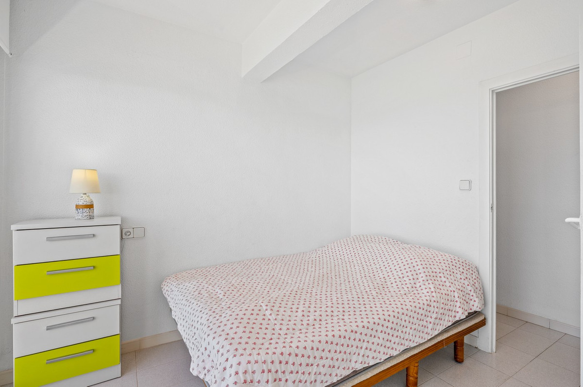 Se vende Apartamento Planta Media de 3 dormitorios en Costa Blanca, Alicante, España