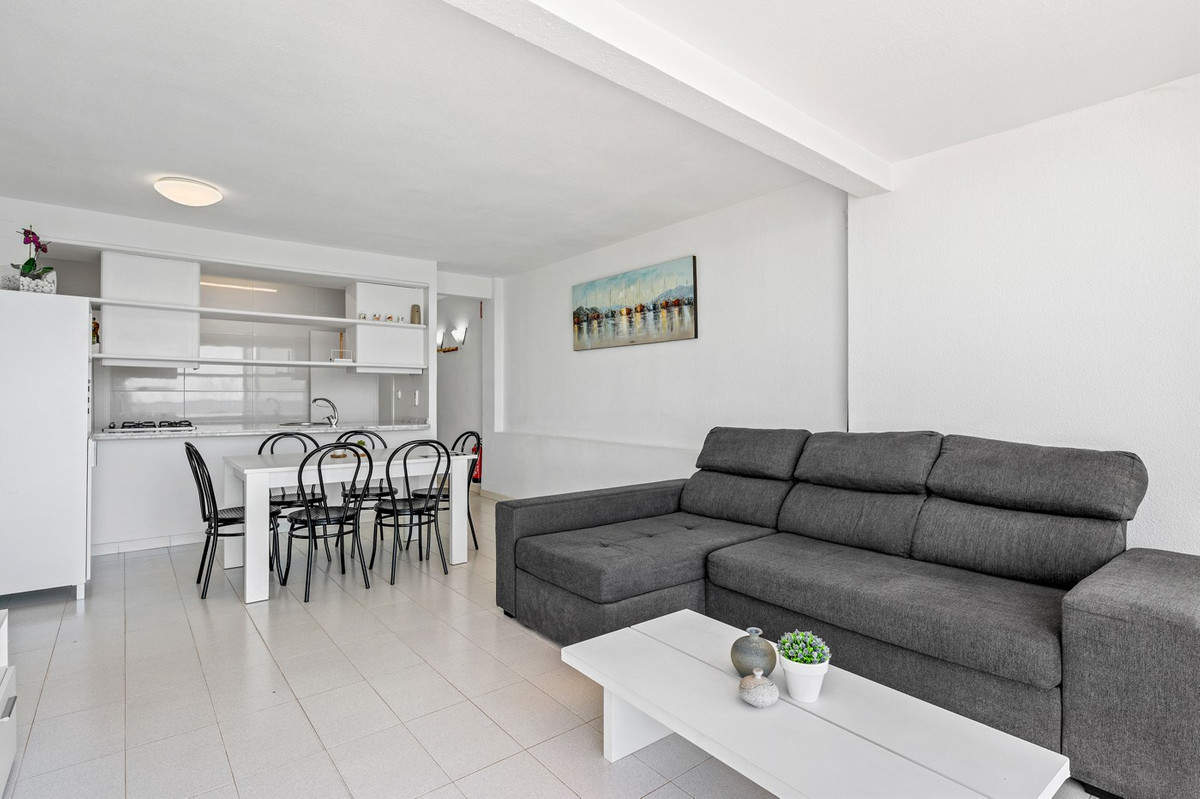 Se vende Apartamento Planta Media de 3 dormitorios en Costa Blanca, Alicante, España