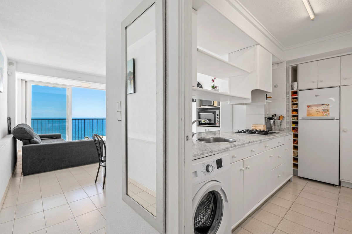 Se vende Apartamento Planta Media de 3 dormitorios en Costa Blanca, Alicante, España